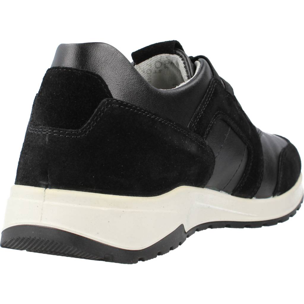 STONEFLY WHISPER M. en color NEGRO (3)