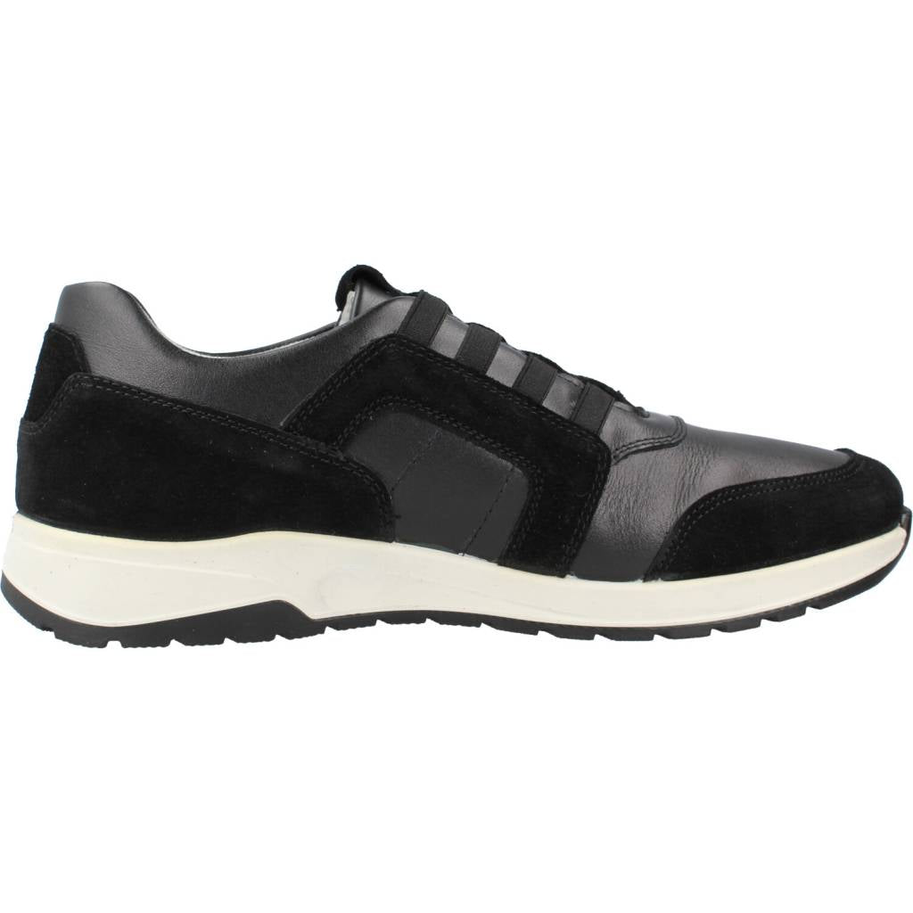 STONEFLY WHISPER M. en color NEGRO (4)