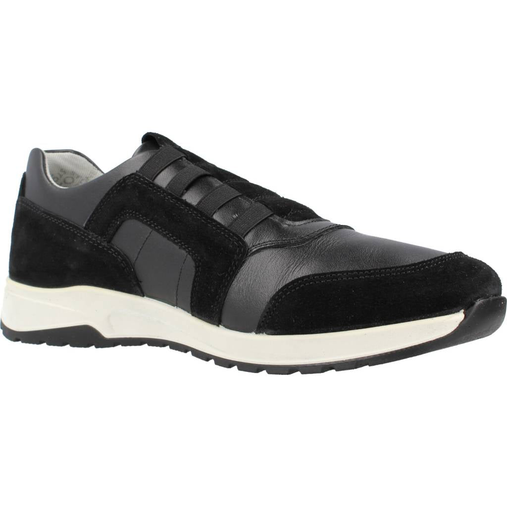 STONEFLY WHISPER M. en color NEGRO (5)