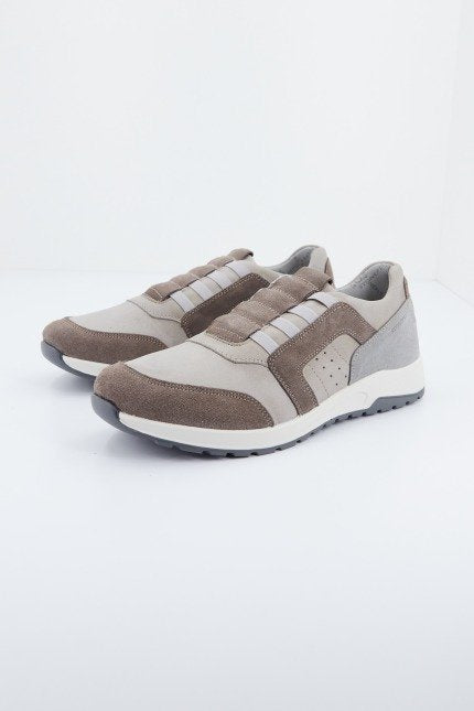 STONEFLY WHISPER M. en color MARRON (1)
