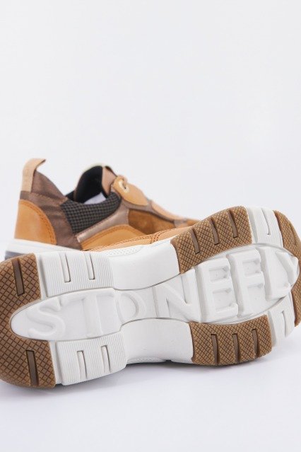 STONEFLY FUTURA en color MARRON (4)