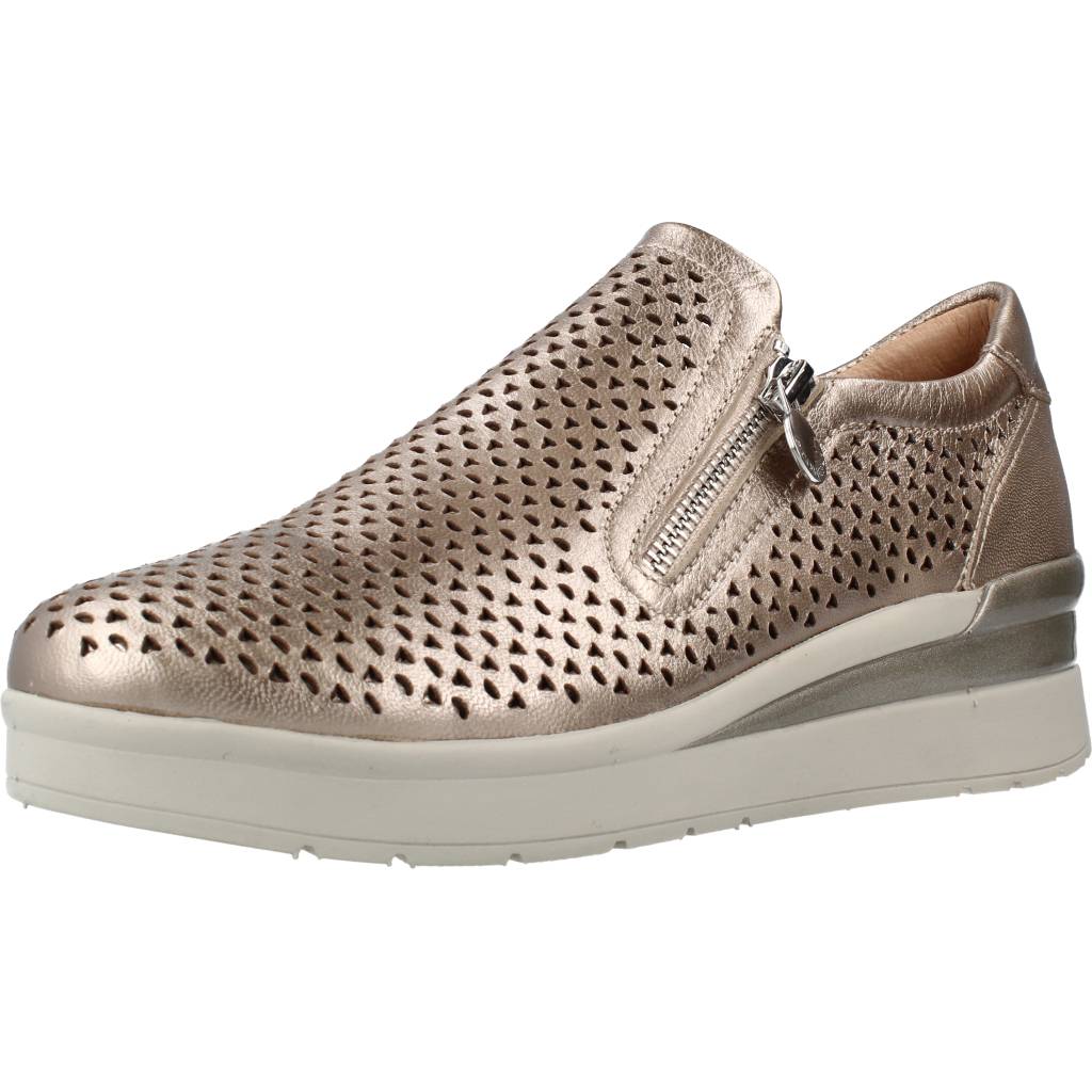 STONEFLY CREAM LAMINATED LTH en color ORO (1)