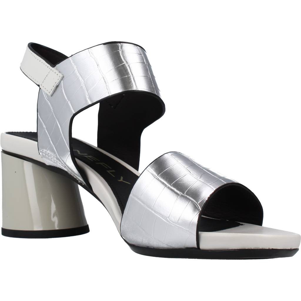 STONEFLY JENNY S.COCCO EMBOSSED en color PLATA (5)