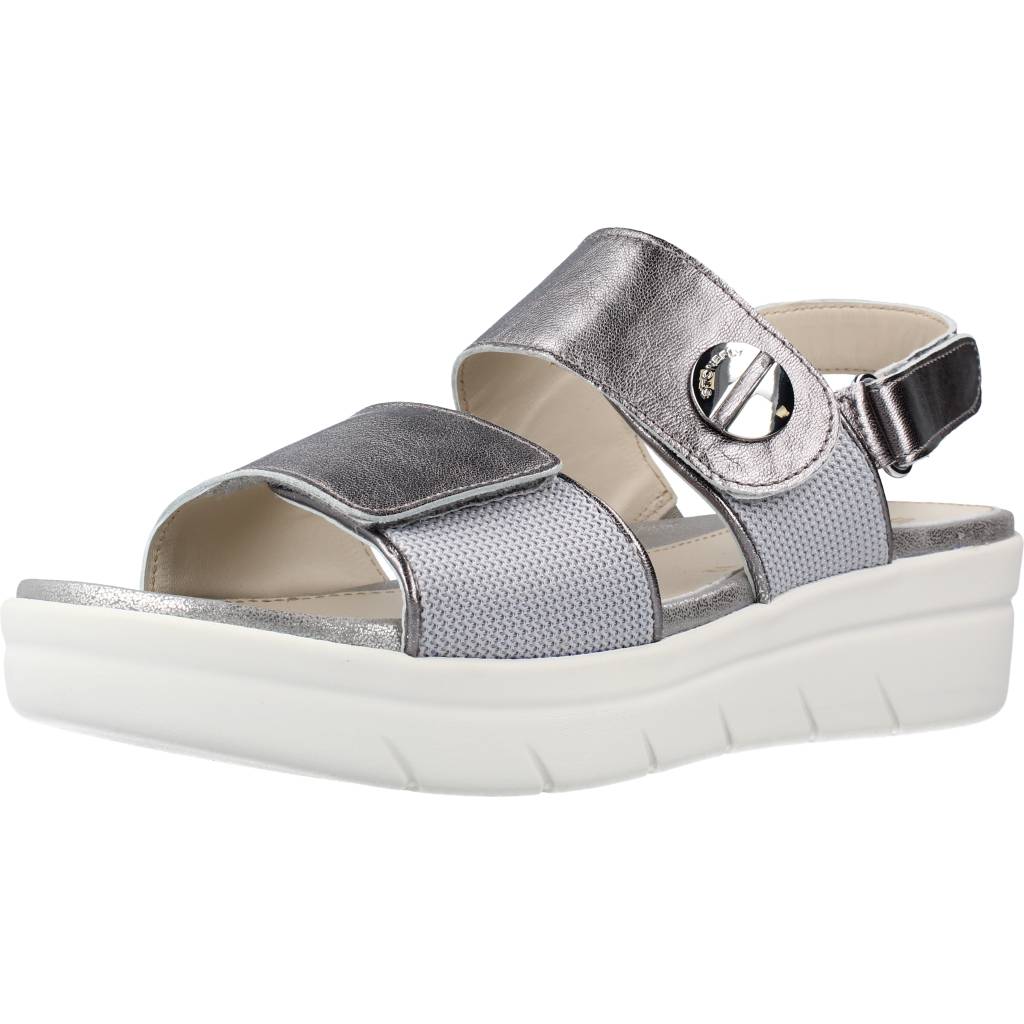 STONEFLY AQUA III LAMINATED LTH en color PLATA (1)