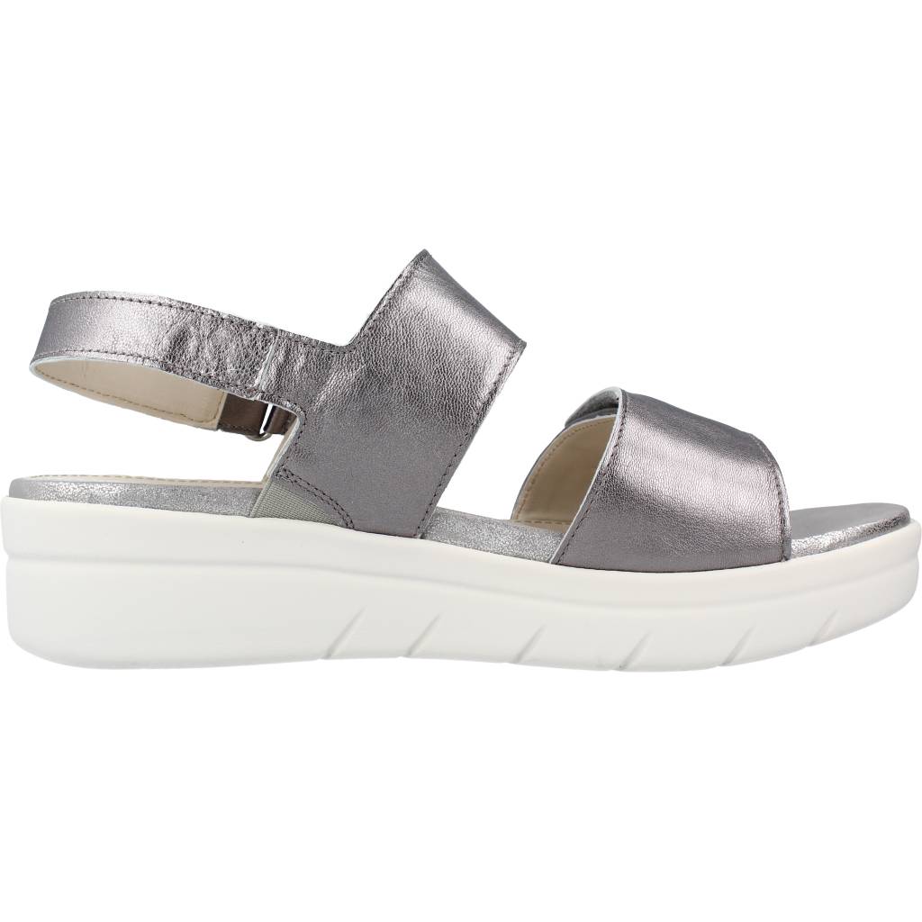 STONEFLY AQUA III LAMINATED LTH en color PLATA (4)