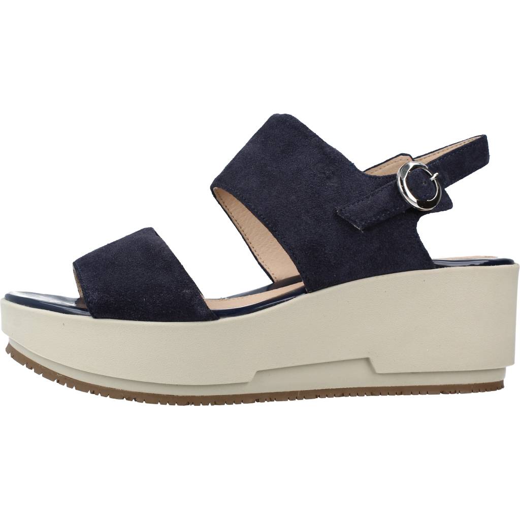 STONEFLY KETTY VELOUR en color AZUL (2)