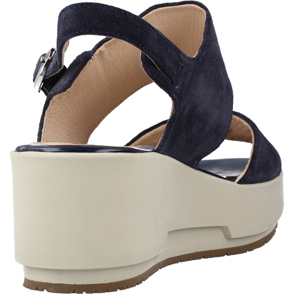 STONEFLY KETTY VELOUR en color AZUL (3)
