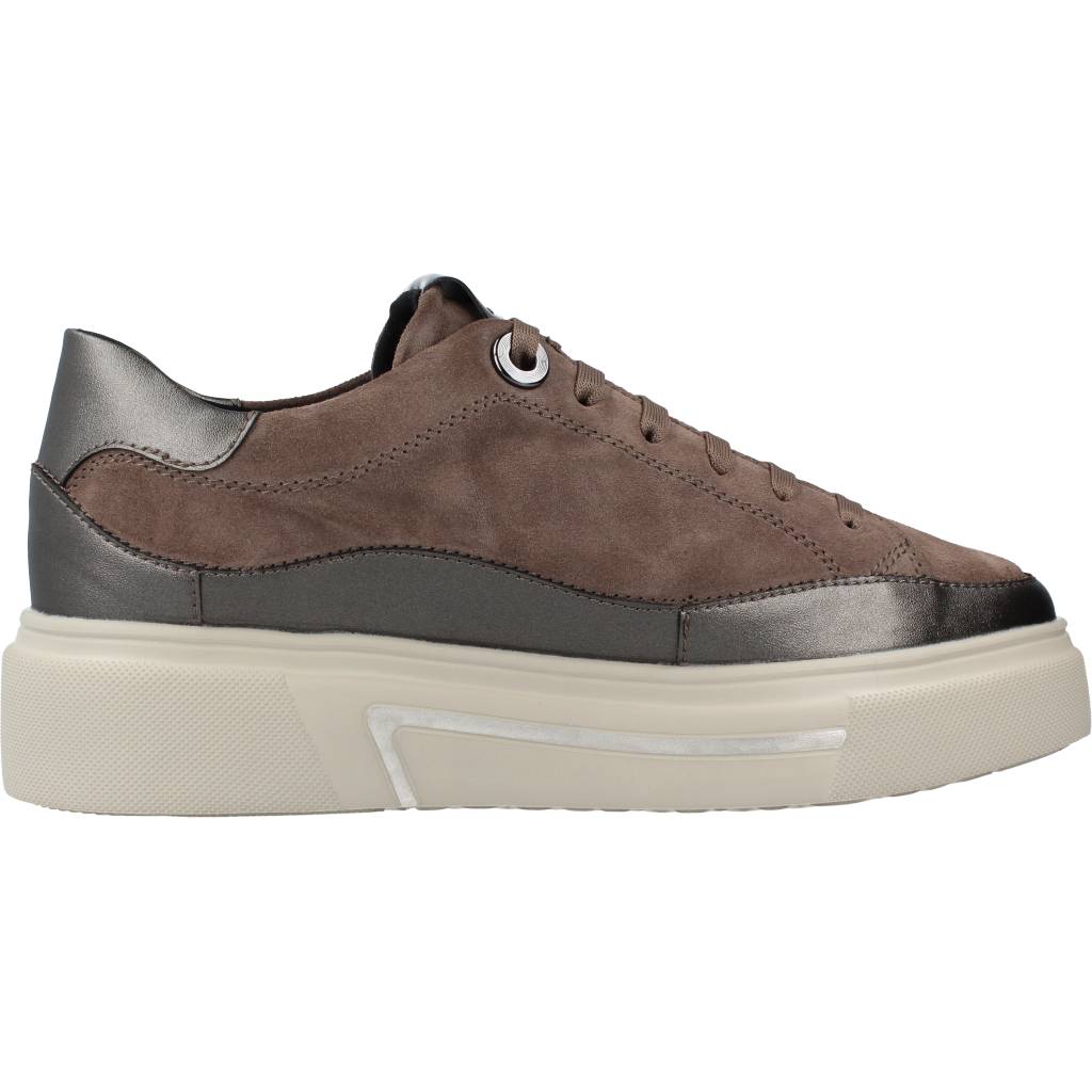 STONEFLY ALLEGRA en color MARRON (4)