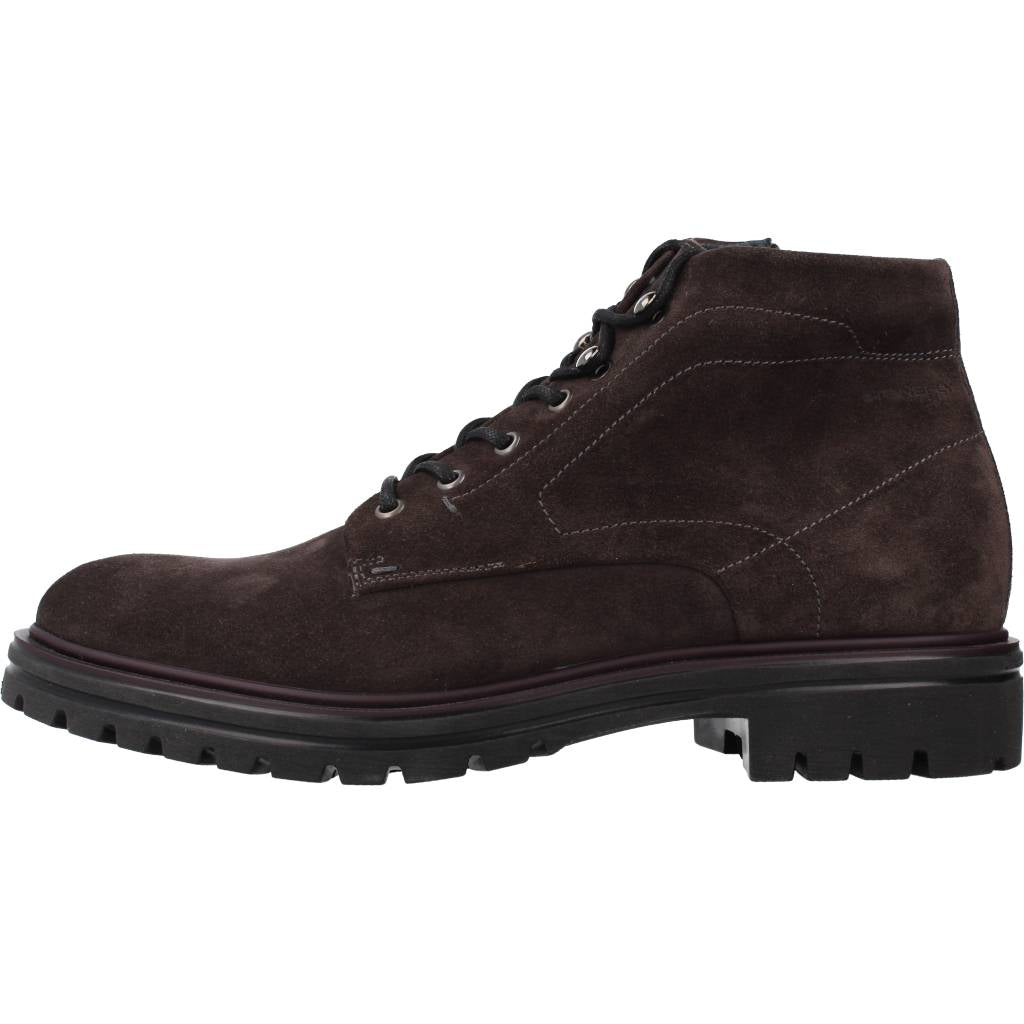 STONEFLY ALEX VELOUR en color MARRON (2)
