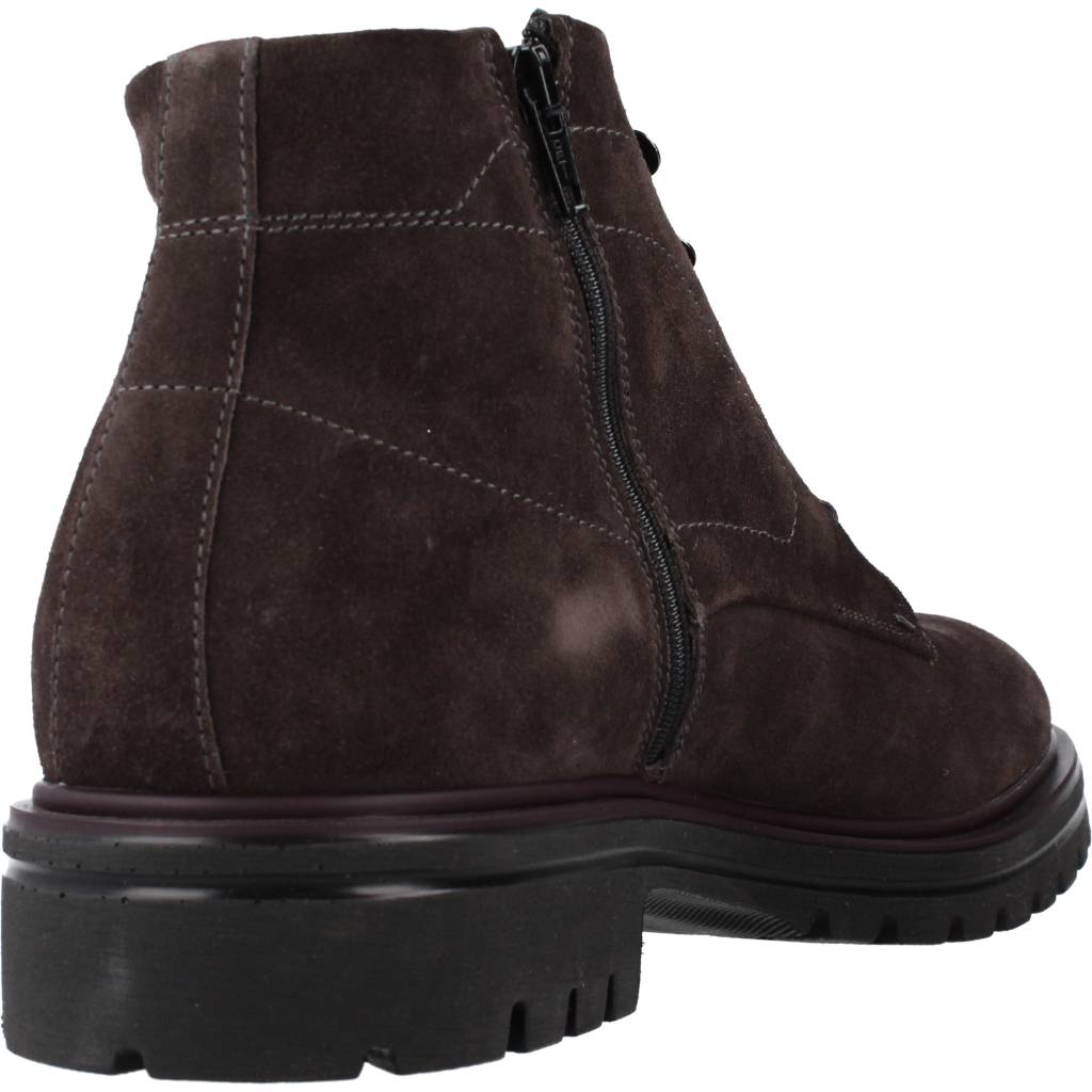 STONEFLY ALEX VELOUR en color MARRON (3)