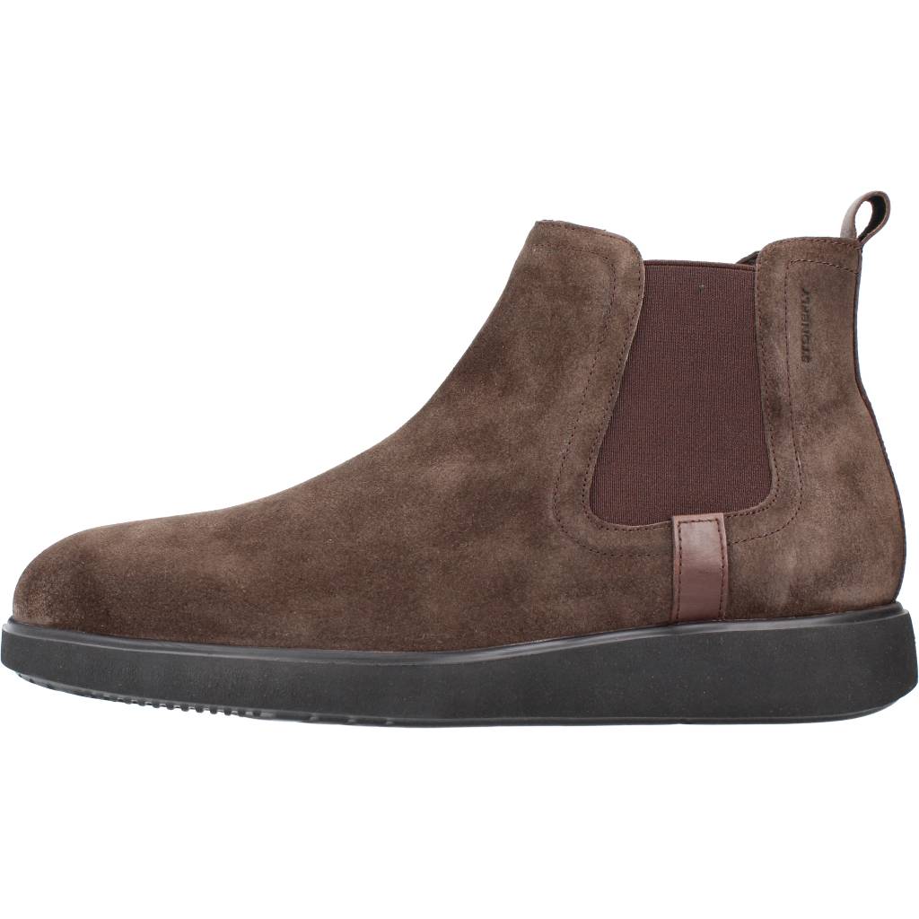 STONEFLY TOWN VELOUR en color MARRON (2)