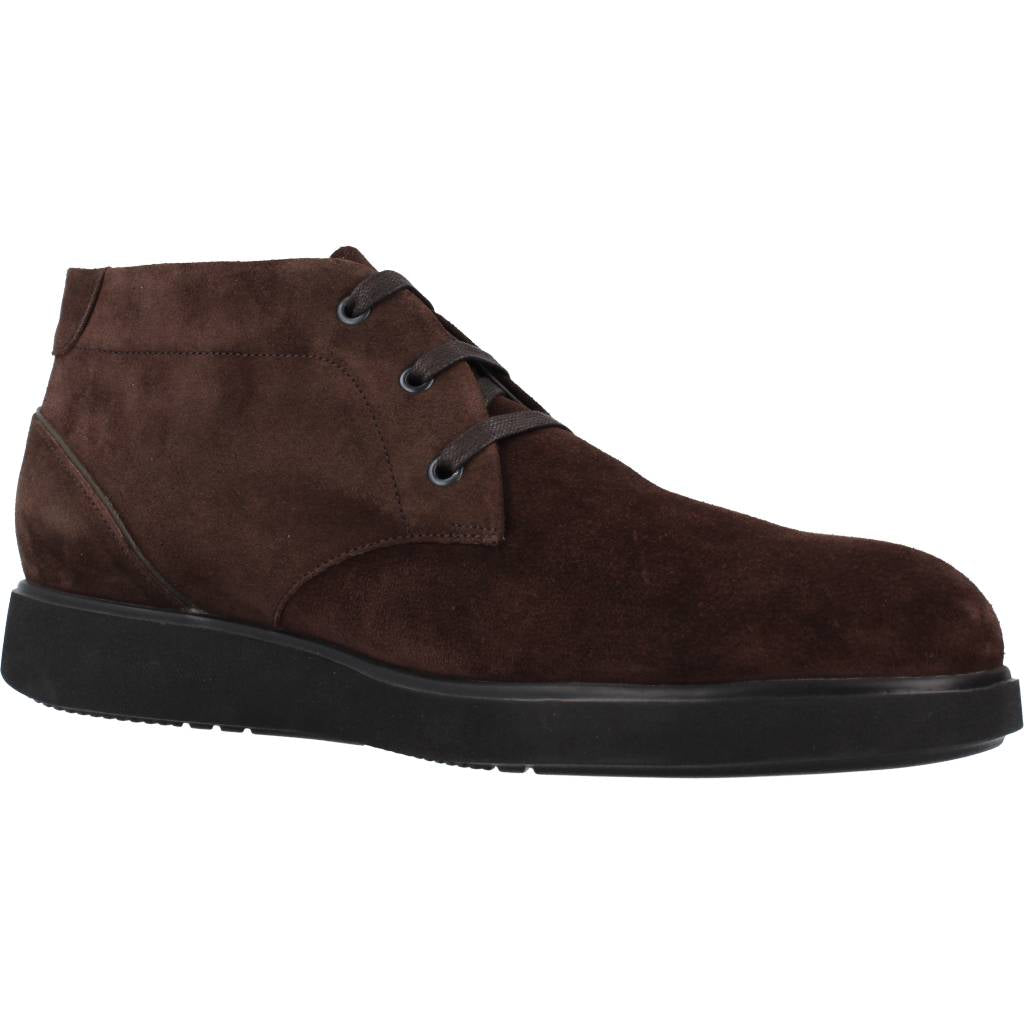 STONEFLY TOWN VELOUR en color MARRON (5)
