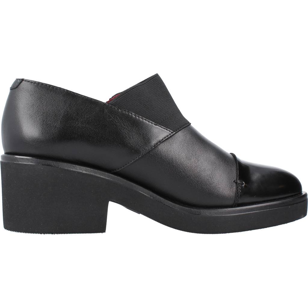 STONEFLY DANCY BRUSH OFF/NAPPA en color NEGRO (4)