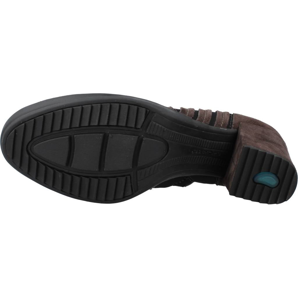 STONEFLY OPRAH VELOUR en color GRIS (6)