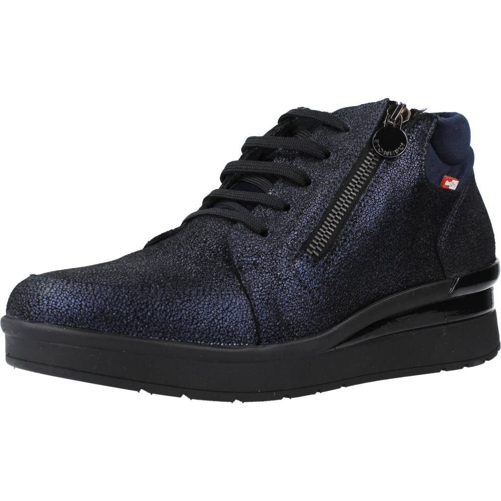 STONEFLY CREAM OUTDRY en color AZUL (1)