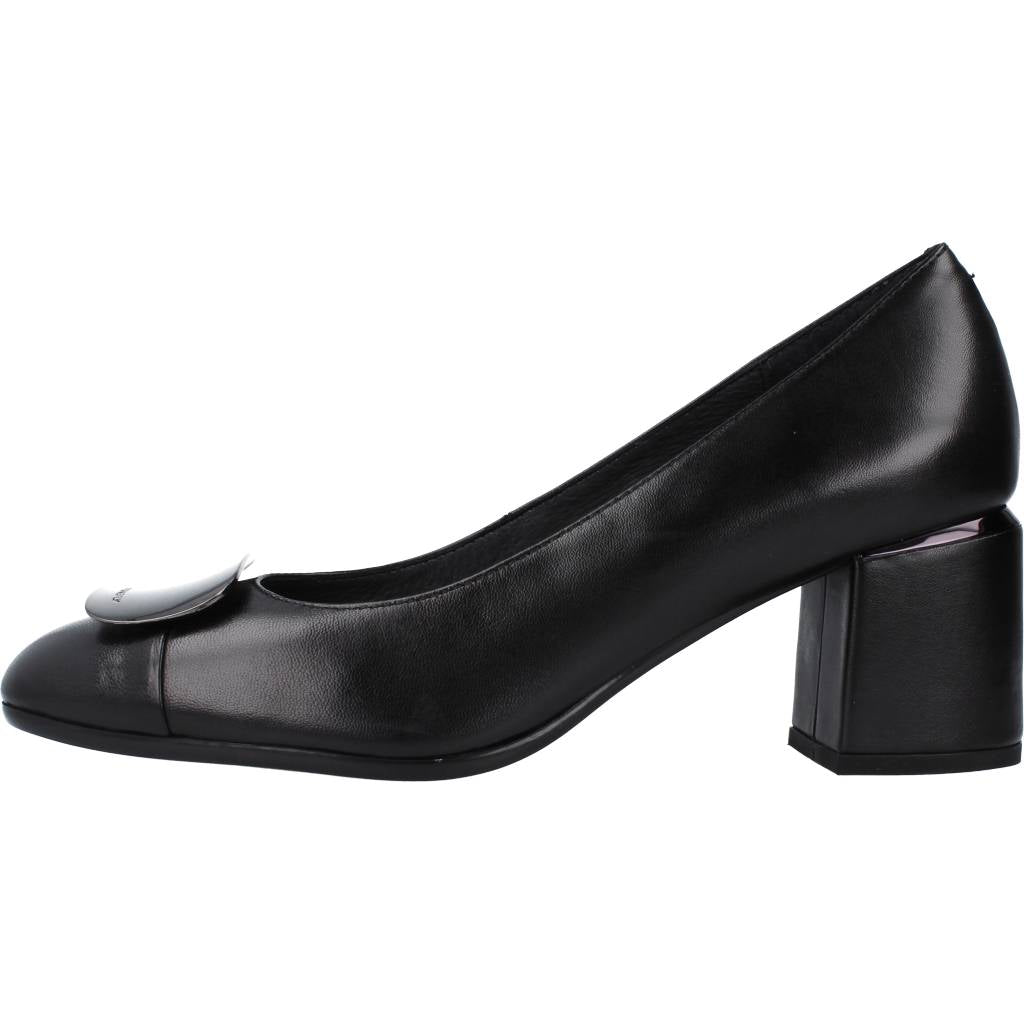 STONEFLY BRIDGET NAPPA en color NEGRO (2)
