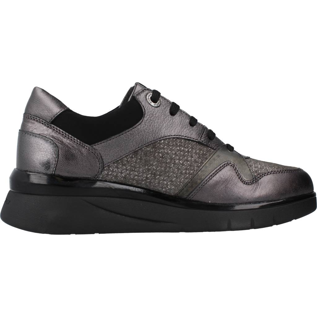 STONEFLY CLERYN HDRY LAMINATED LT en color PLATA (4)