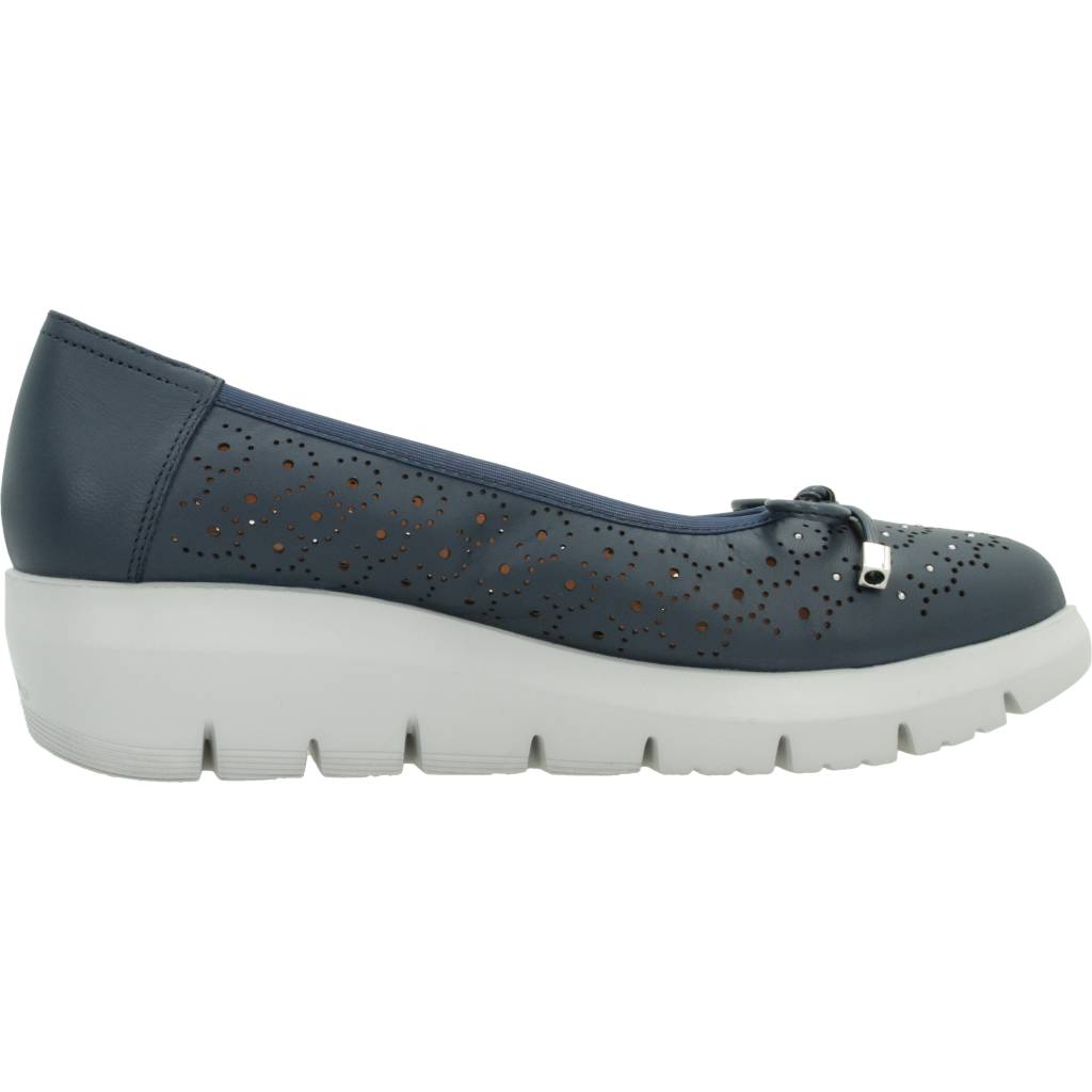 STONEFLY PLUME NAPPA LTH en color AZUL (4)
