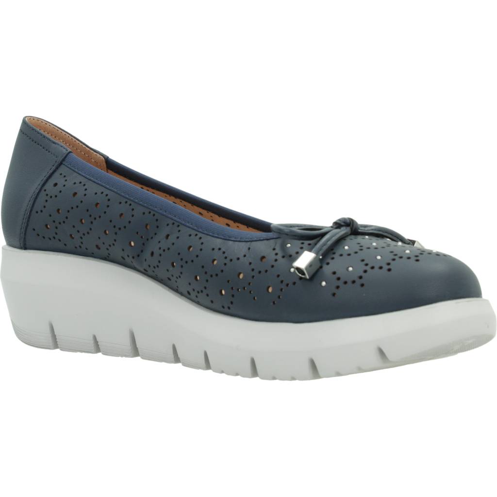 STONEFLY PLUME NAPPA LTH en color AZUL (5)