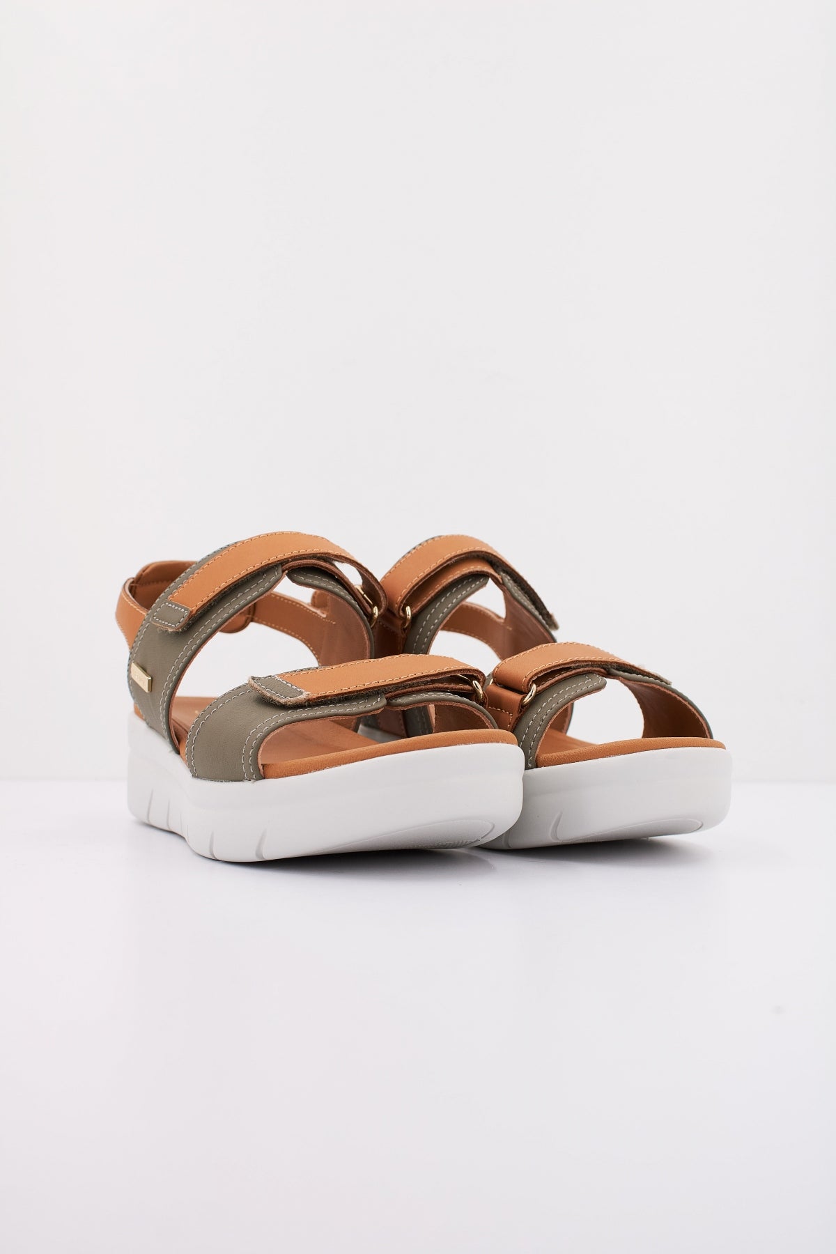 STONEFLY AQUA III NAPPA LTH en color MARRON CLARO (2)