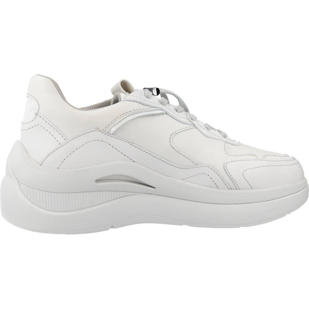 STONEFLY ROCHA CALF LTH en color NUDE (4)