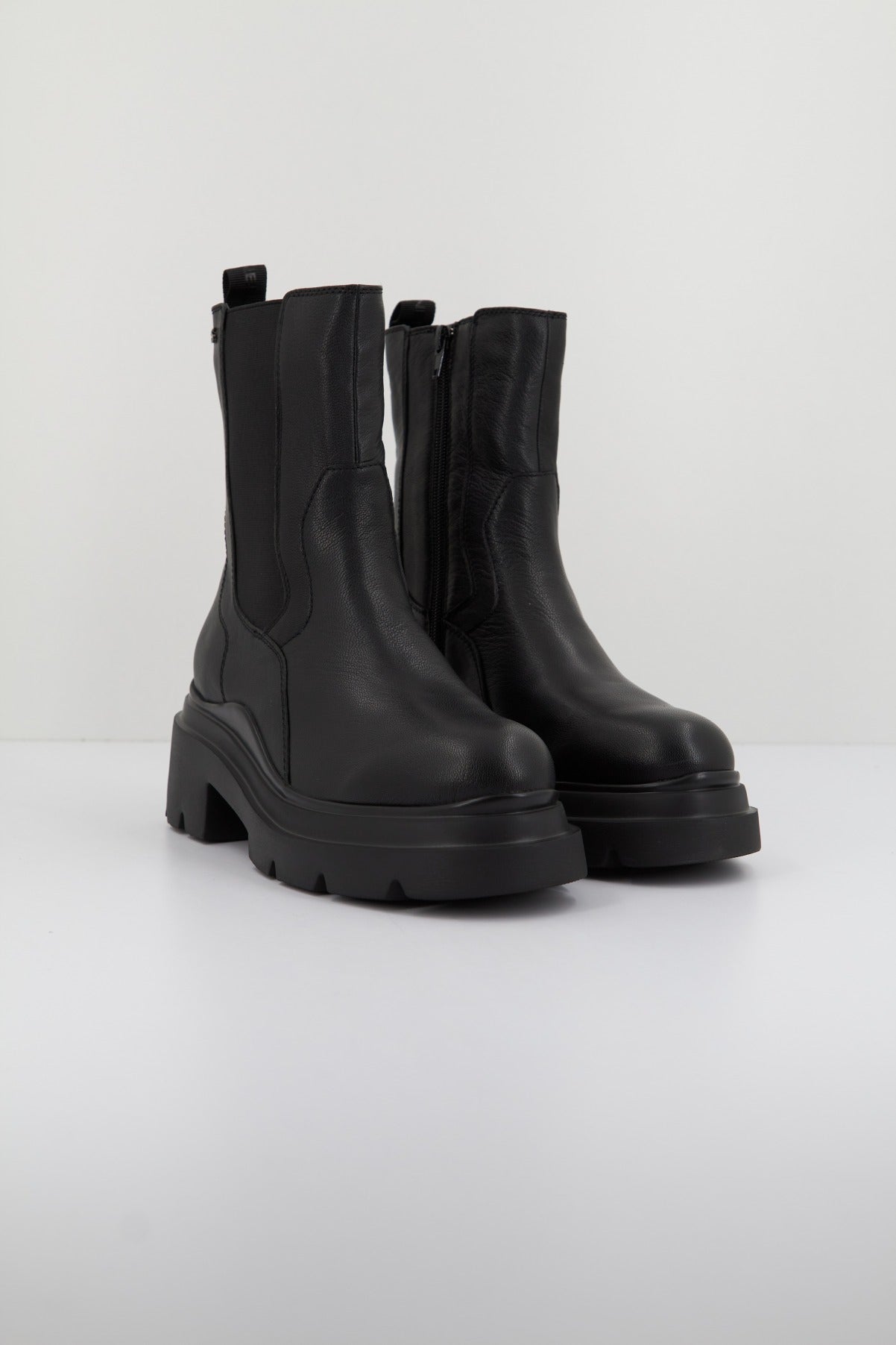 STONEFLY THAMI GOAT LTH en color NEGRO (2)