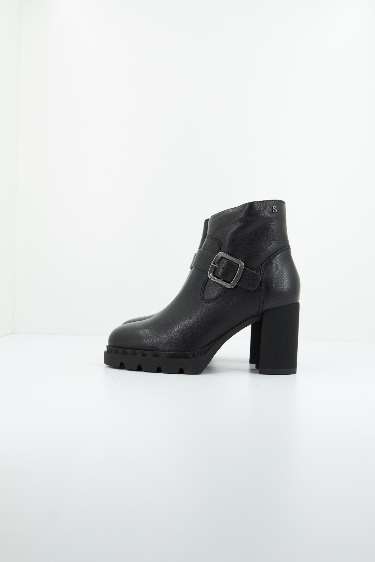 STONEFLY OXA GOAT LTH en color NEGRO (1)