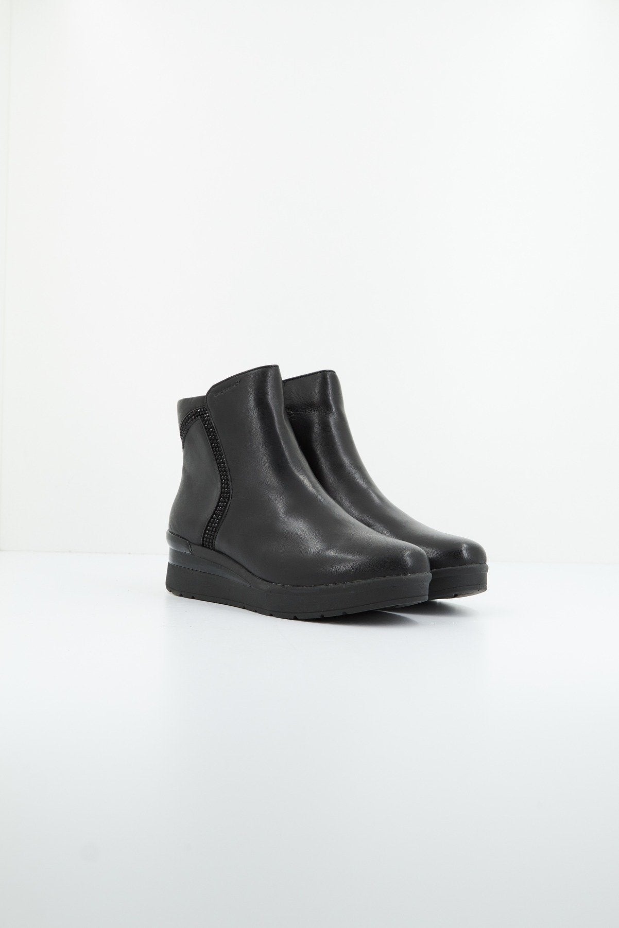 STONEFLY CREAM NAPPA LTH en color NEGRO (2)