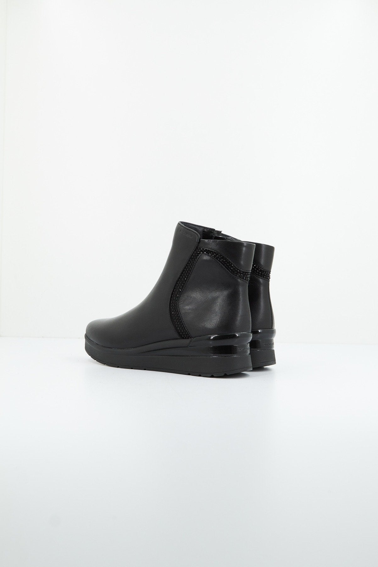 STONEFLY CREAM NAPPA LTH en color NEGRO (3)