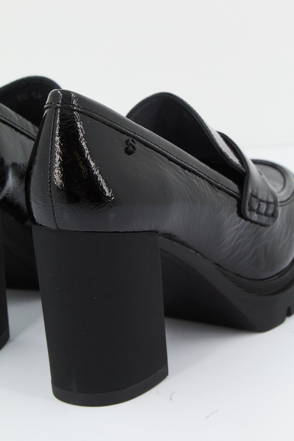 STONEFLY OXA PATENT LTH en color NEGRO (4)