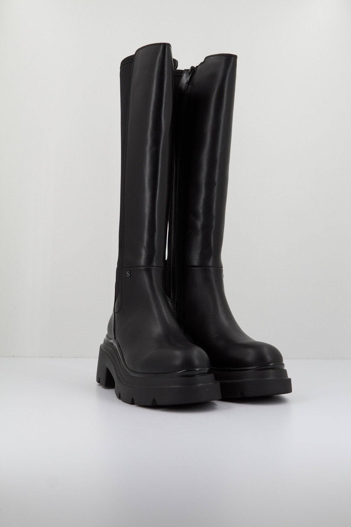 STONEFLY THAMI CALF LTH en color NEGRO (2)