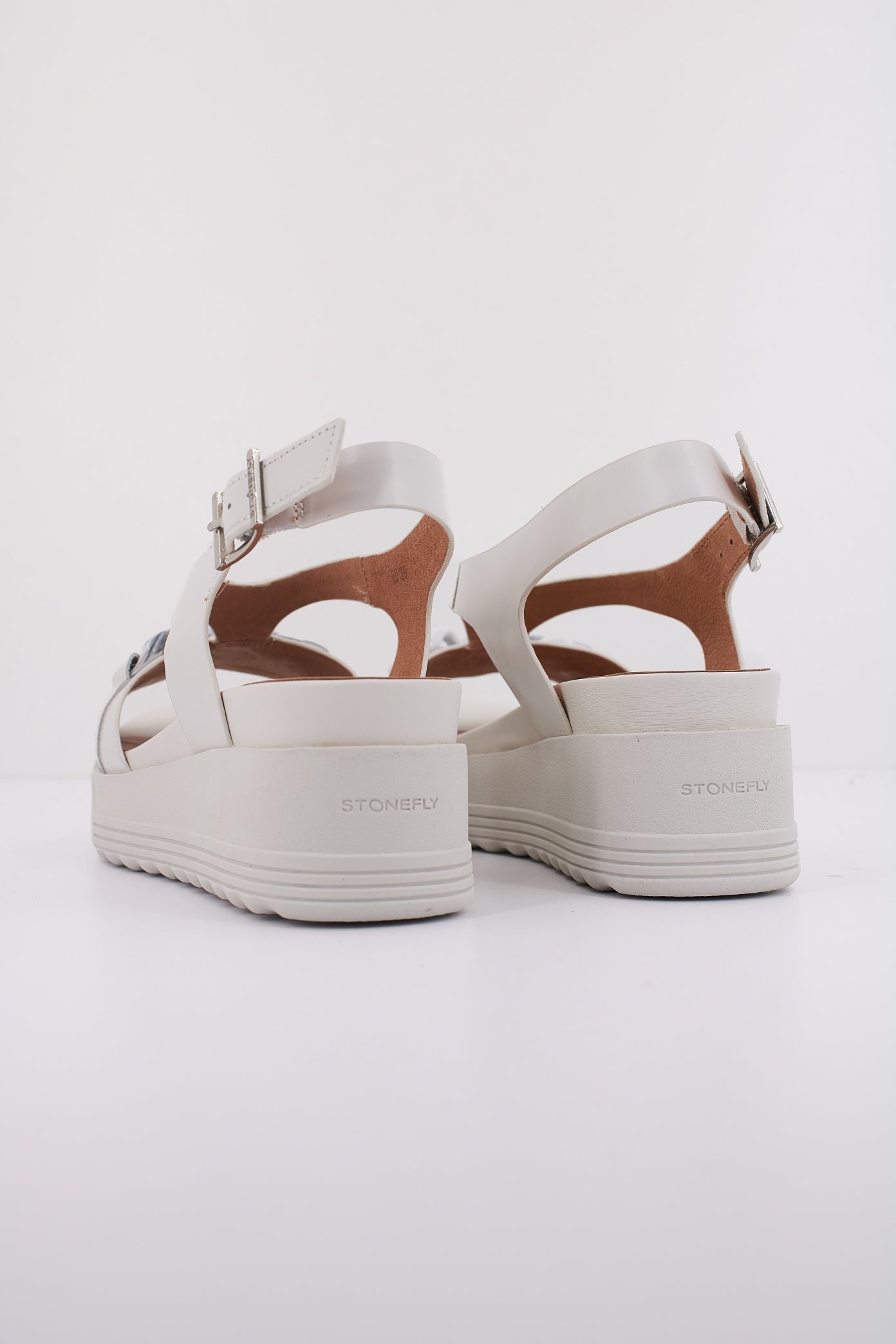 STONEFLY PARKY CALF LTH en color BLANCO (4)