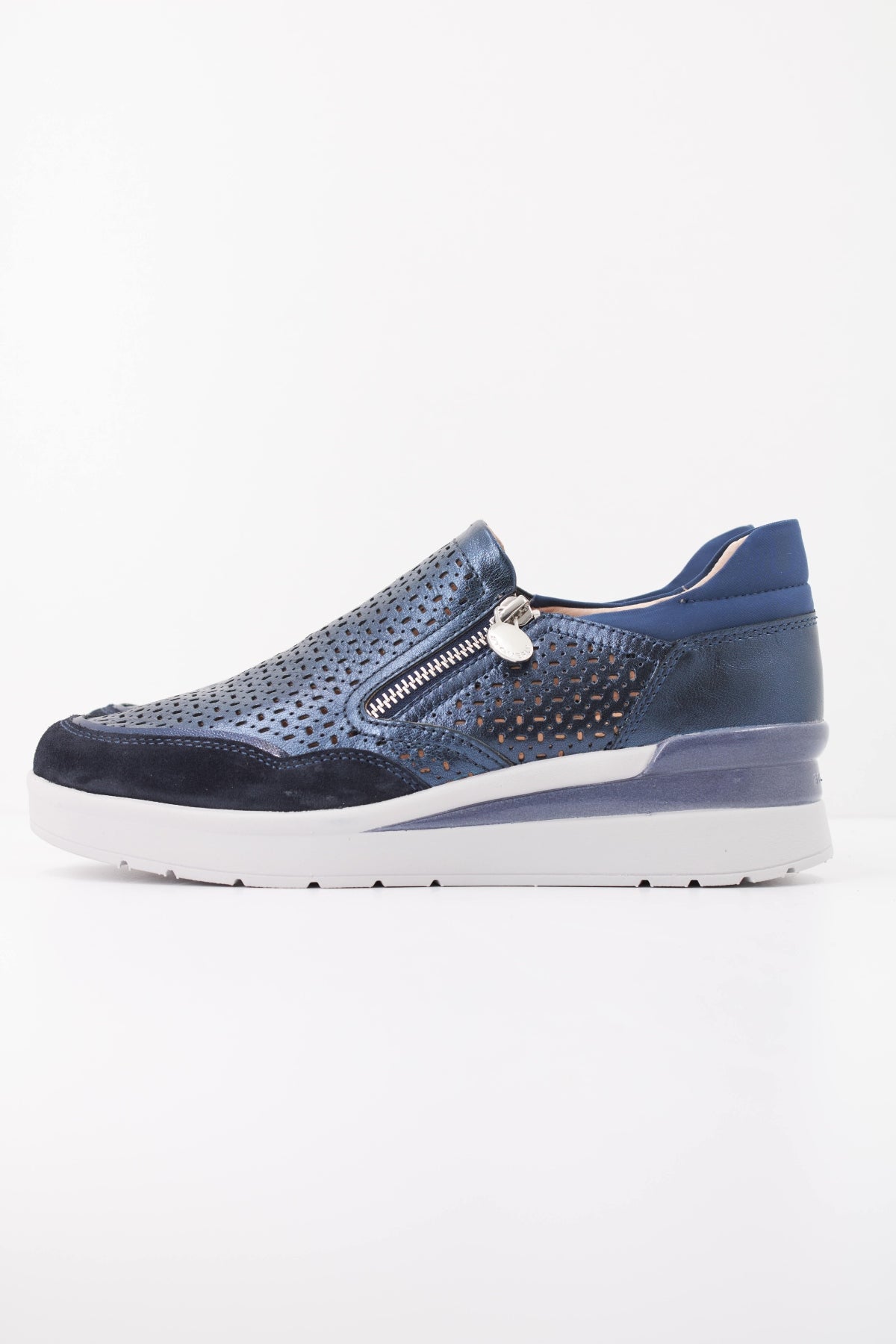 STONEFLY CREAM LAMINATED LTH en color AZUL (1)