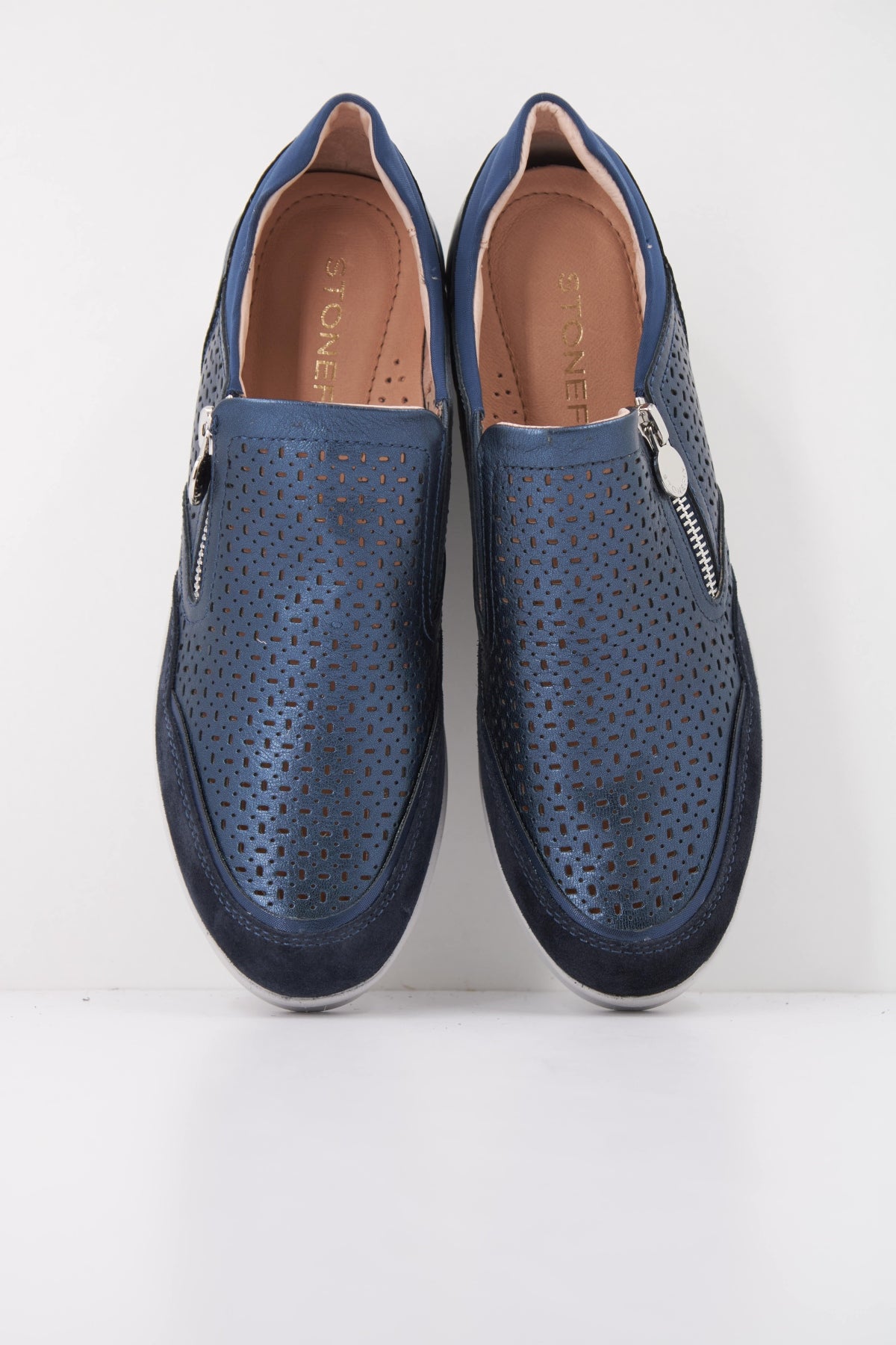 STONEFLY CREAM LAMINATED LTH en color AZUL (3)