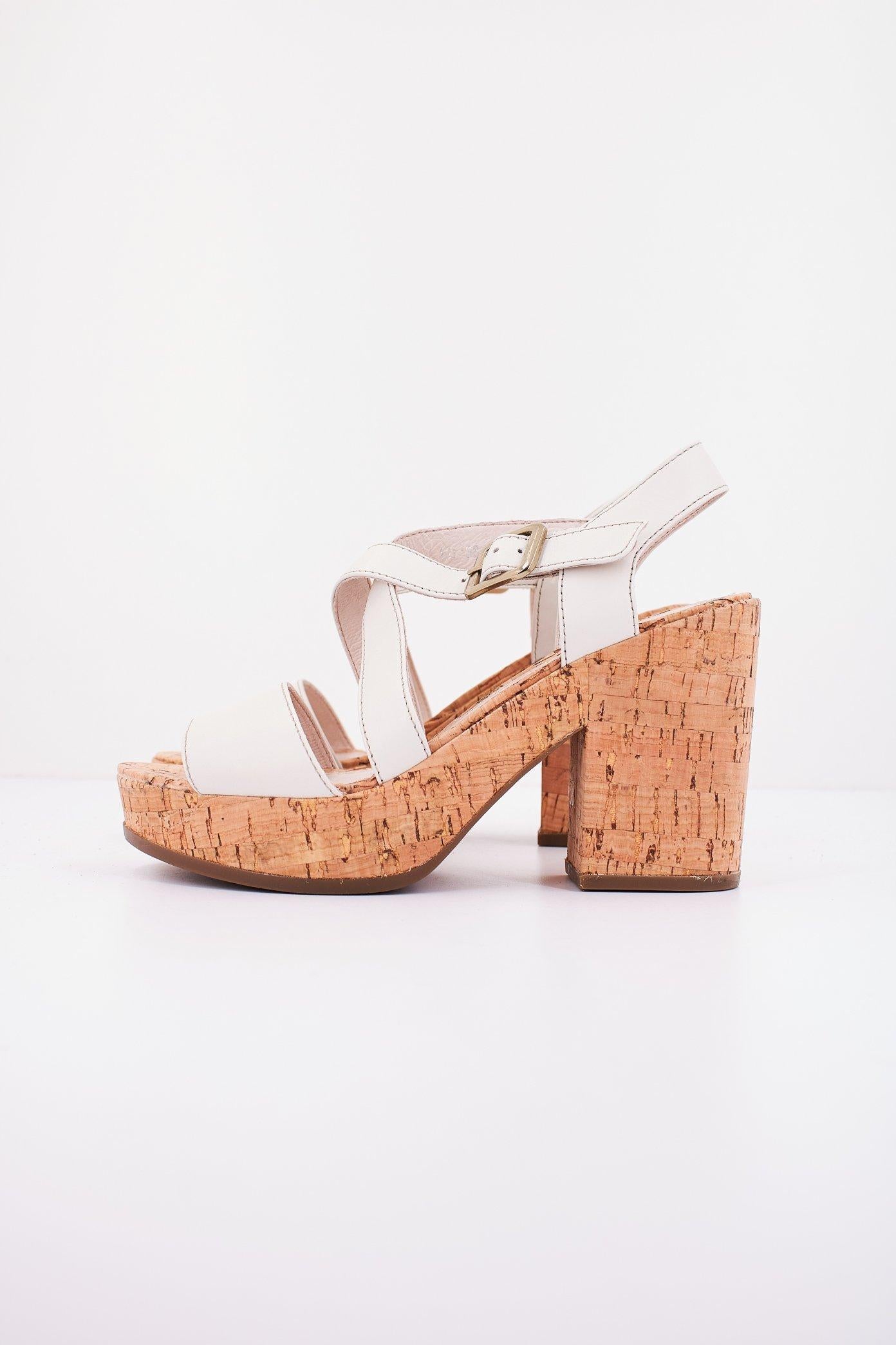 STONEFLY CAROL CALF en color BLANCO (1)