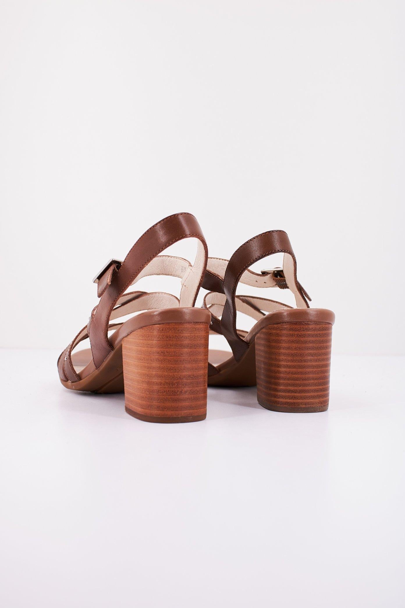 STONEFLY LIZA CALF en color MARRON (3)