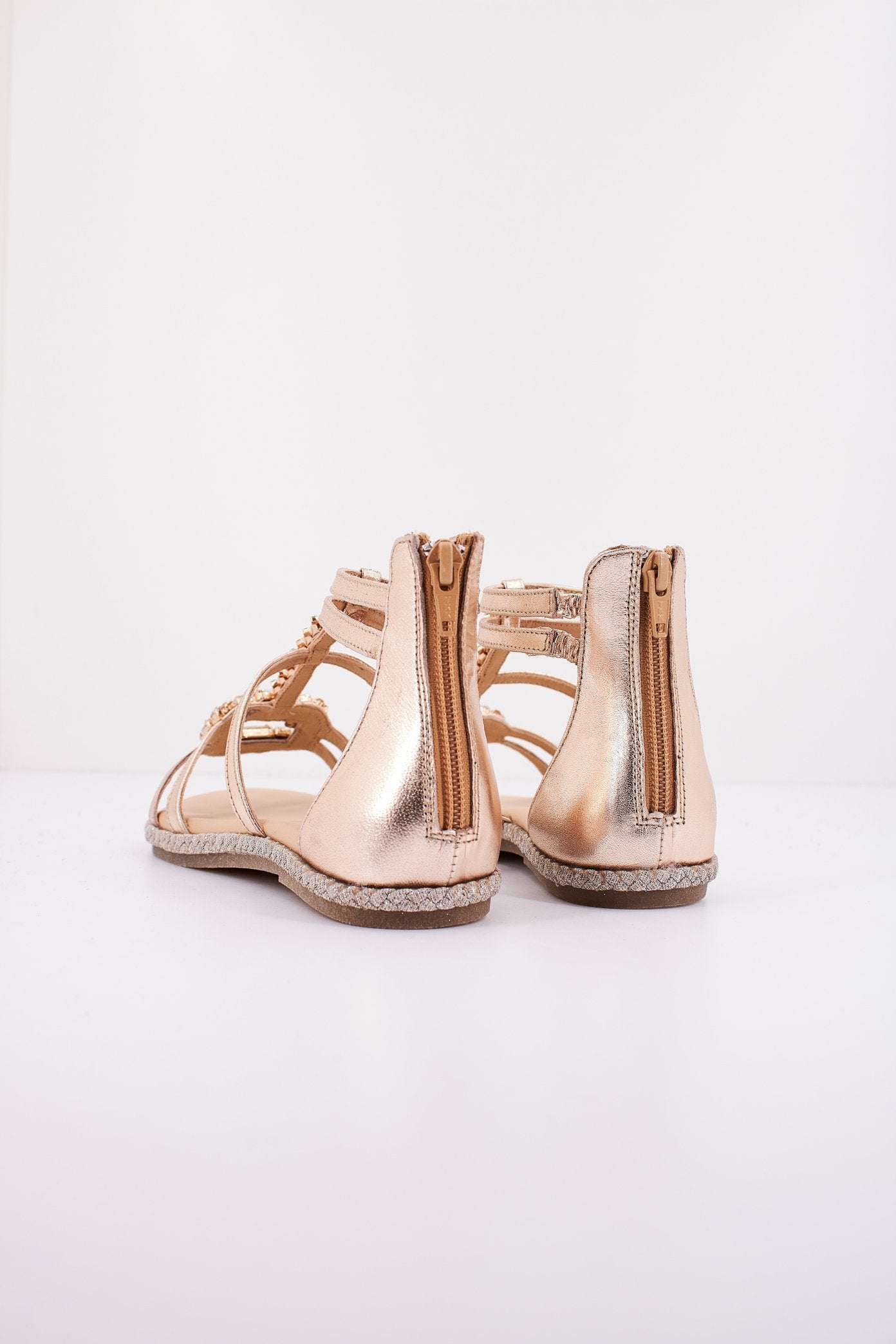 STONEFLY LUX en color ORO (3)
