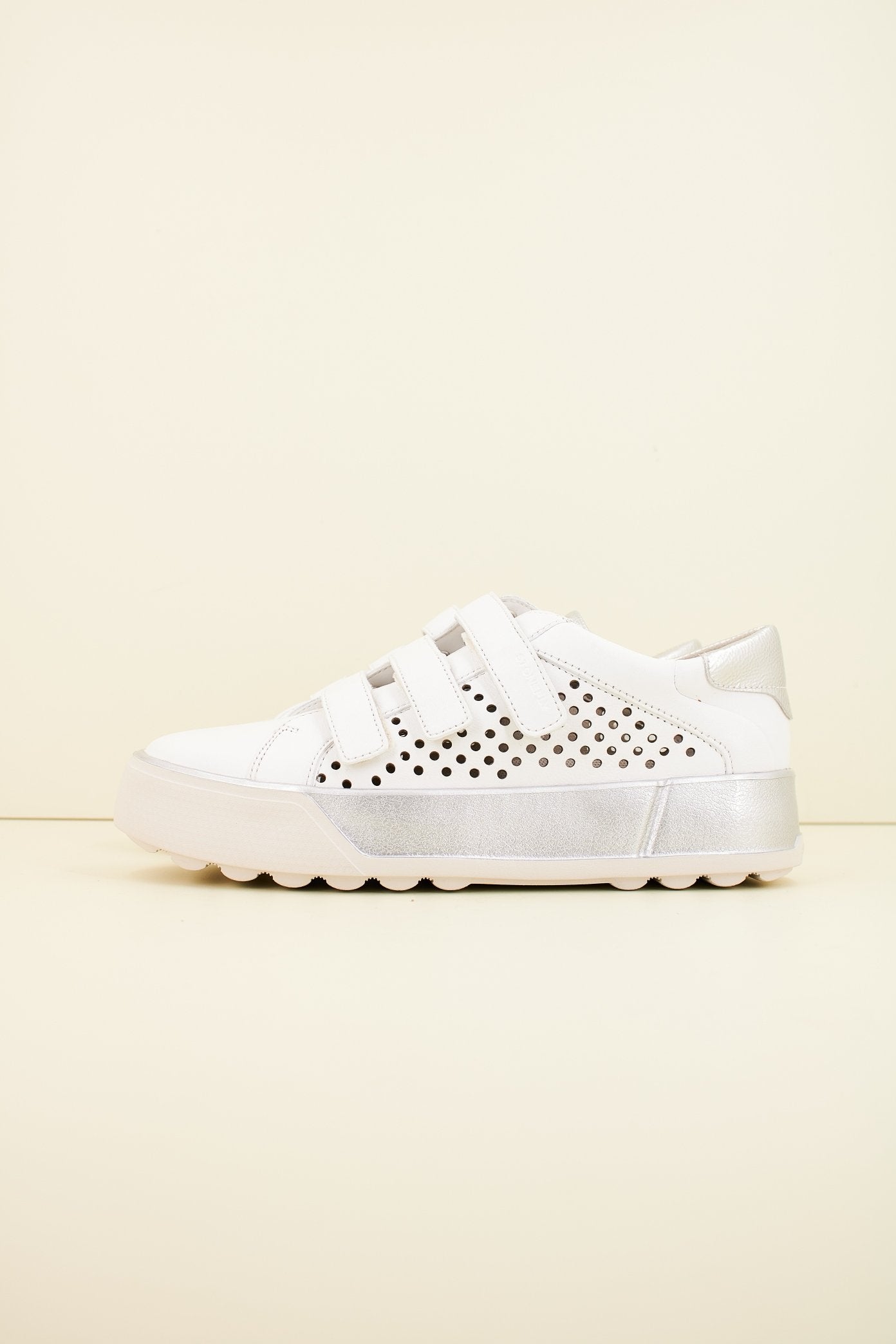 STONEFLY STELLA NAPPA en color BLANCO (1)