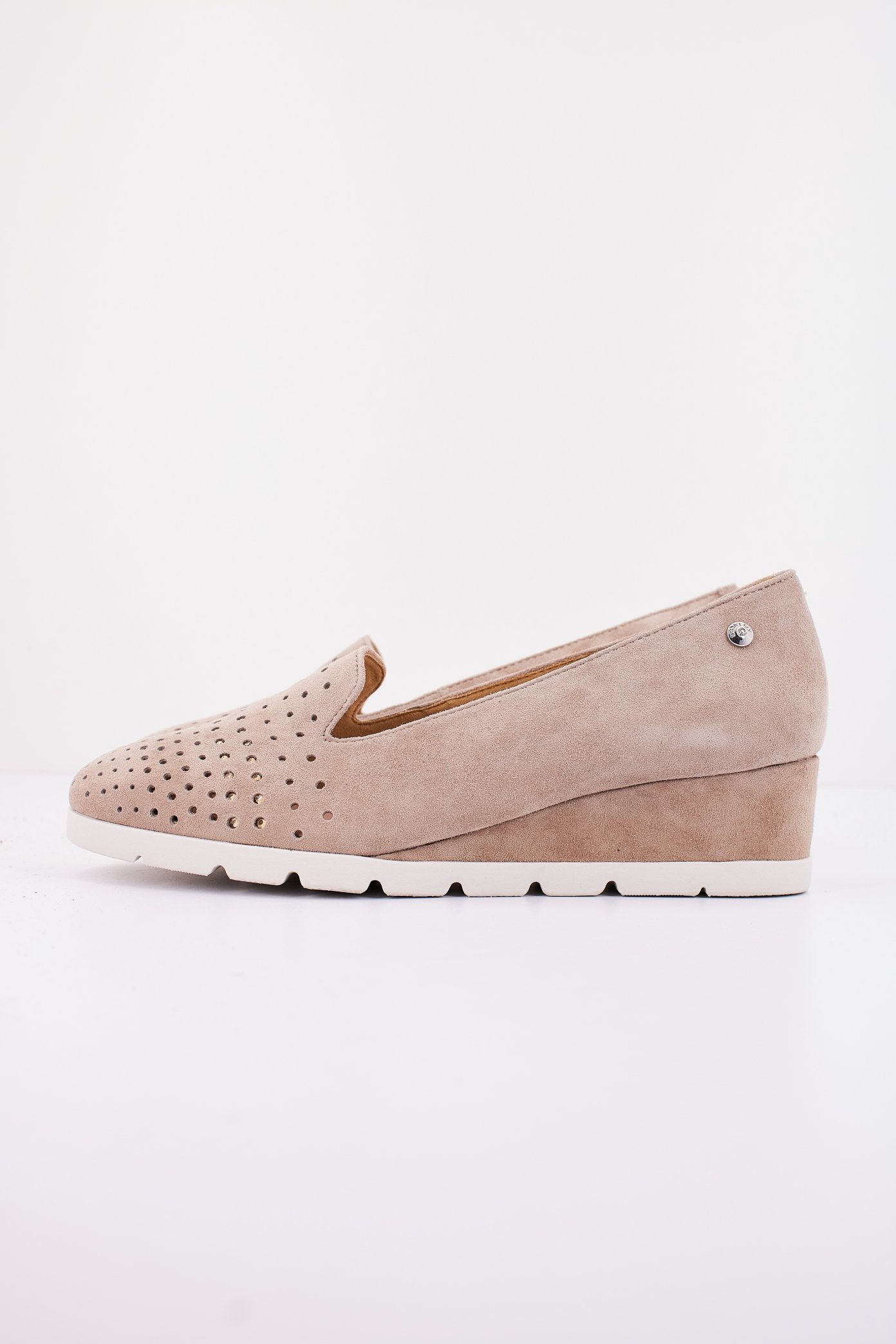 STONEFLY MILLY GOAT SUEDE en color MARRON CLARO (1)