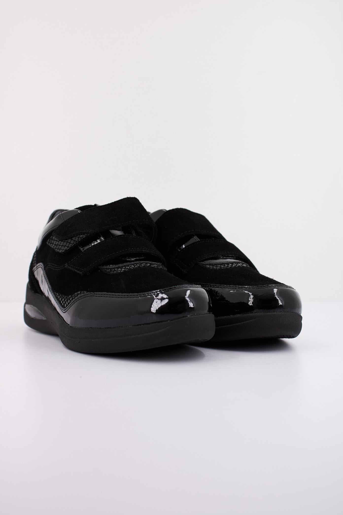 STONEFLY AURORA VELOUR/S PATENT en color NEGRO (2)