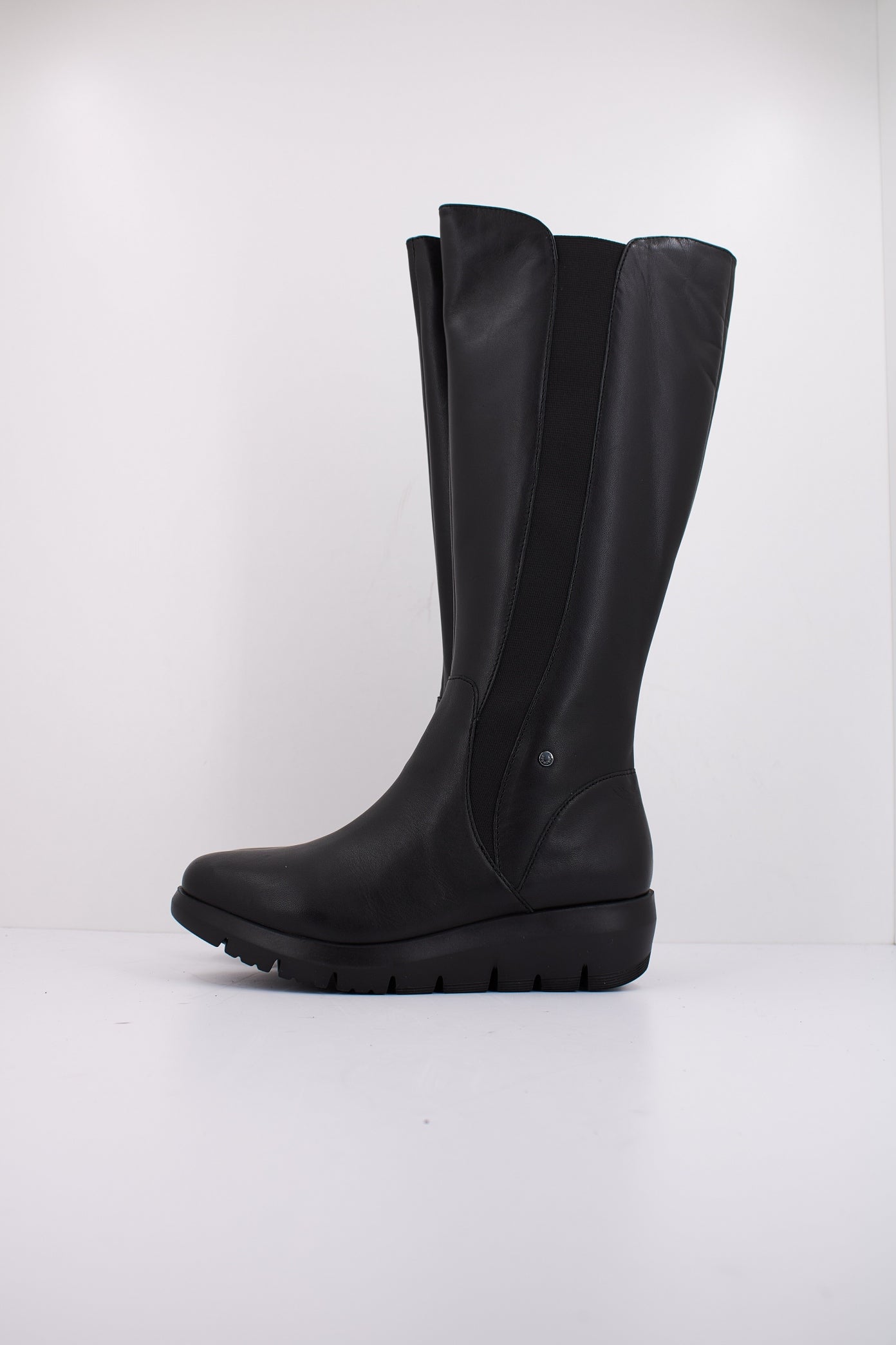 STONEFLY PLUME NAPPA LTH en color NEGRO (1)