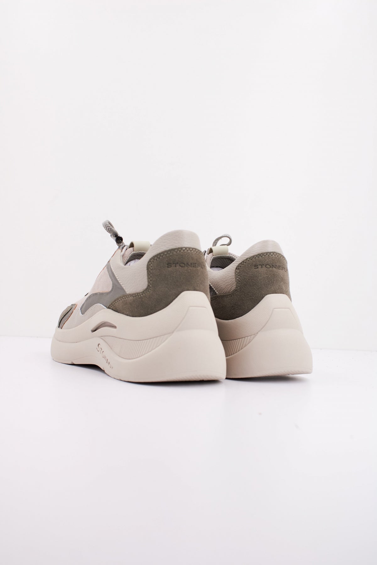 STONEFLY ROCHA VELOUR/EMBOSSED LAMINATED LTH en color GRIS (4)