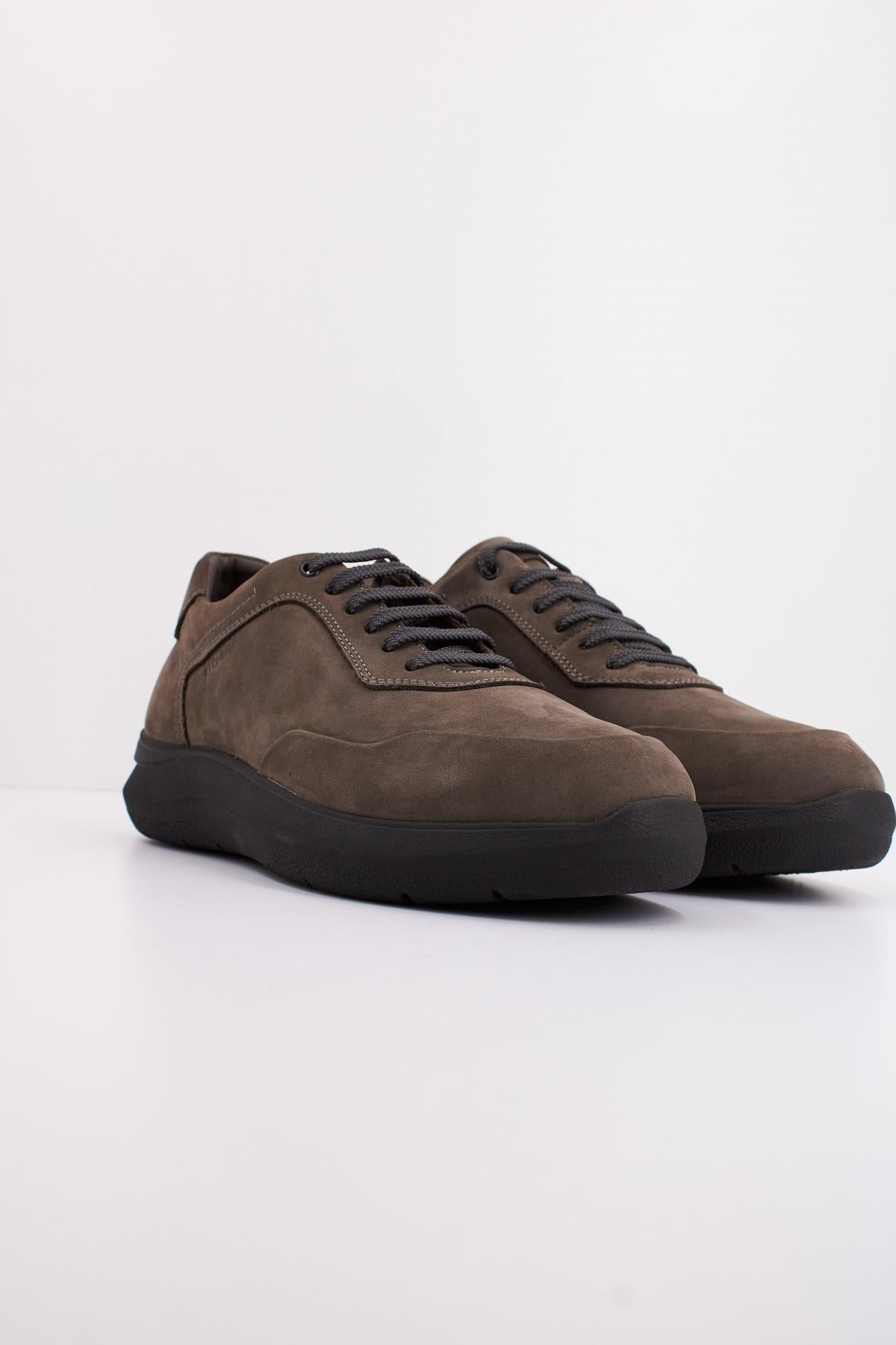 STONEFLY SEVEN SEASON NABUK en color GRIS (2)