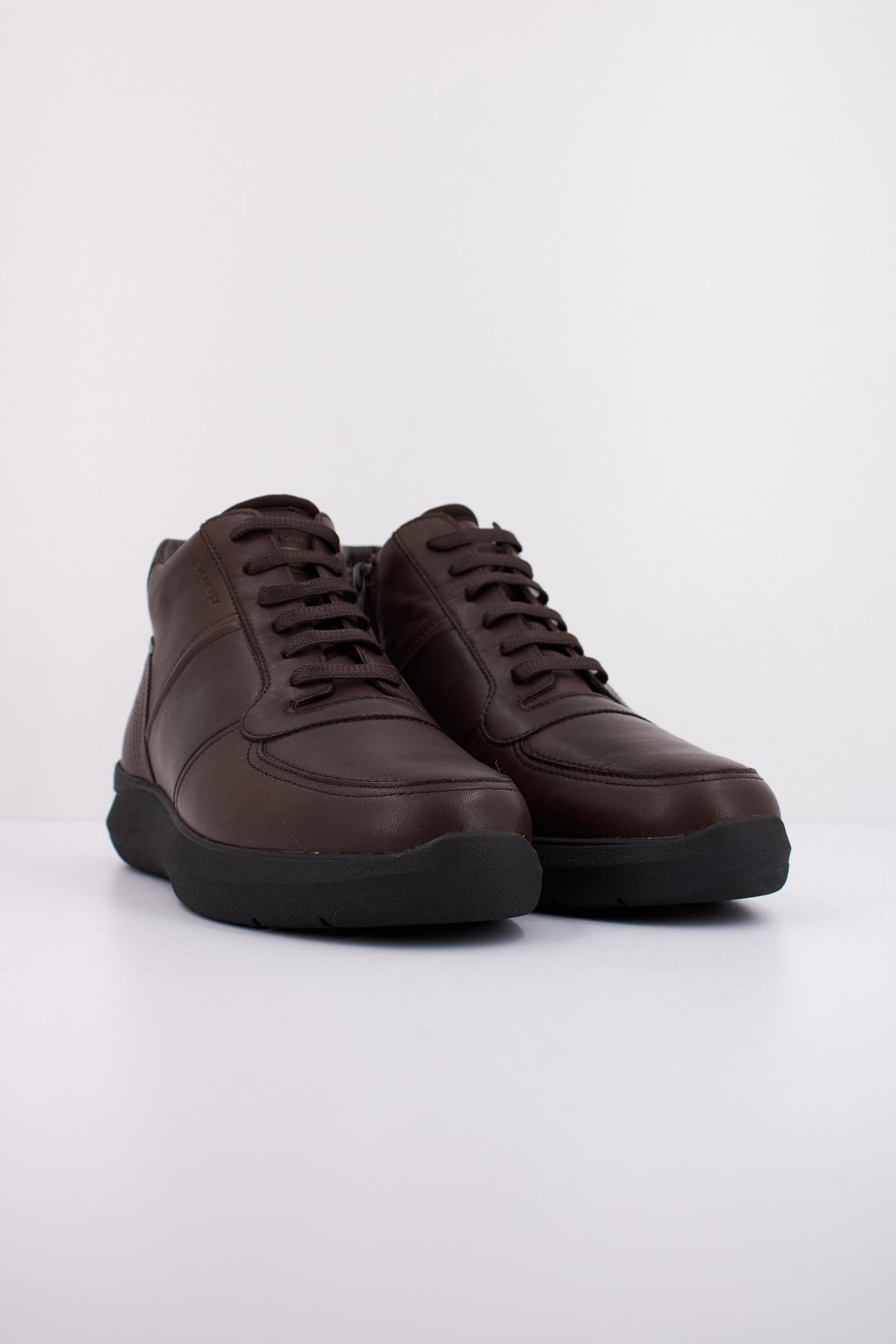 STONEFLY SEVEN SEASON HDRY NAPPA L en color MARRON (2)