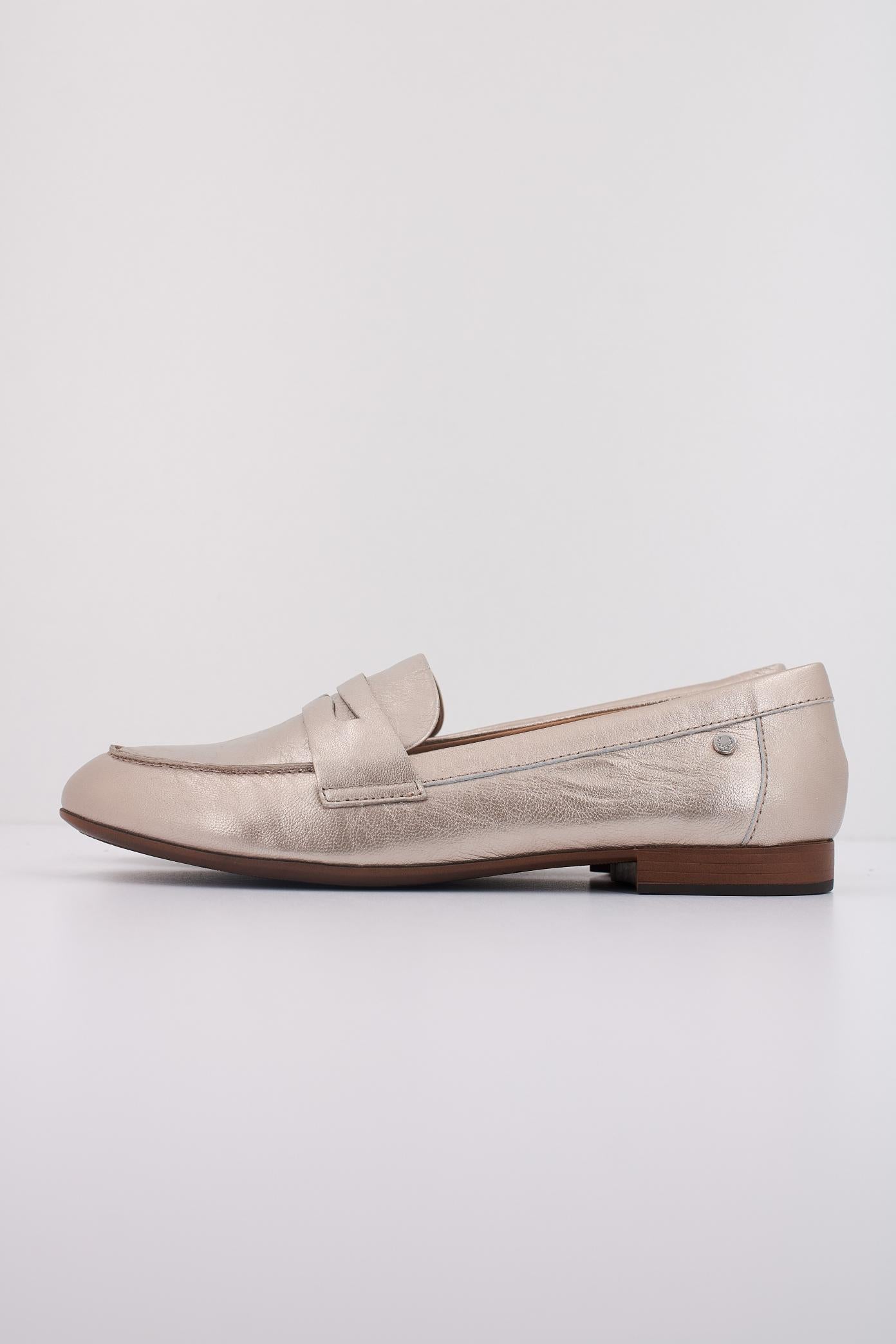 STONEFLY ADEL LAMINATED LTH en color PLATA (1)