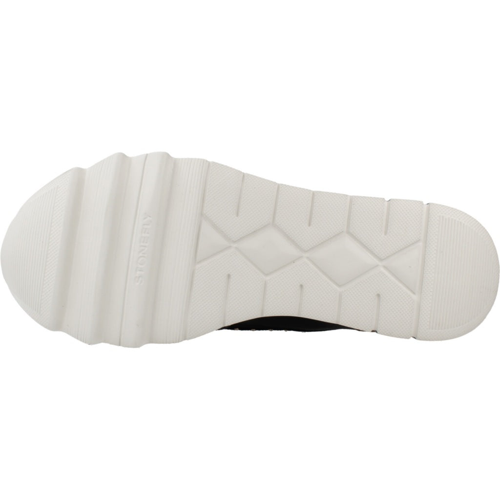 STONEFLY SPOCK ZIP SUE NAP STUDS en color NEGRO (6)