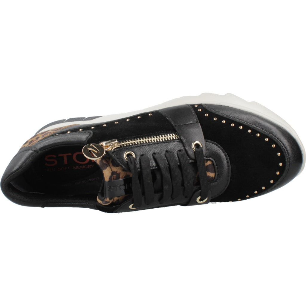 STONEFLY SPOCK ZIP SUE NAP STUDS en color NEGRO (7)