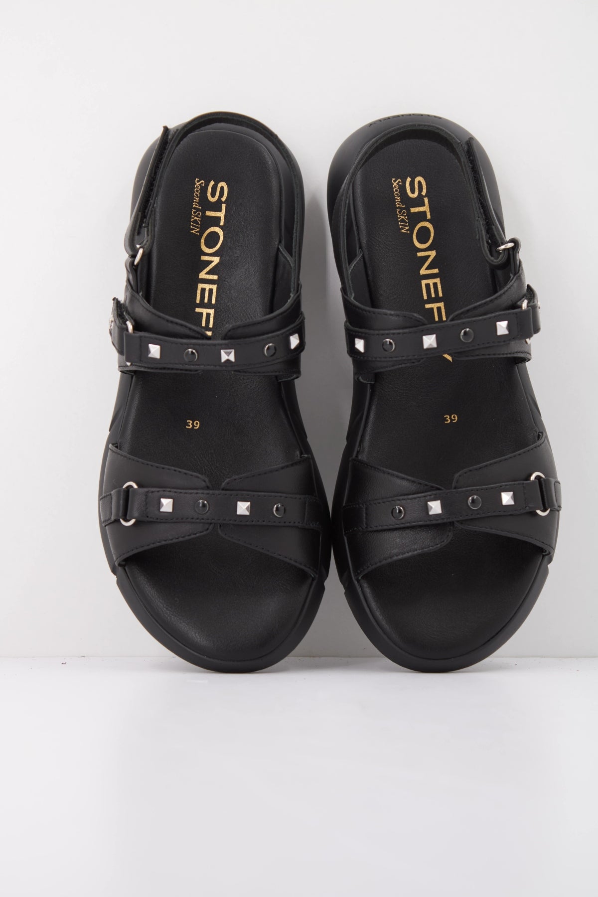 STONEFLY ZOE NAP STUDS en color NEGRO (3)