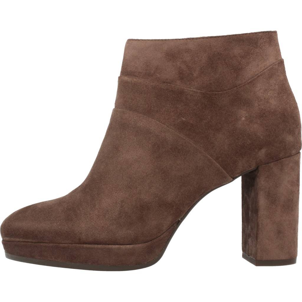 STONEFLY GIPSY en color MARRON (2)