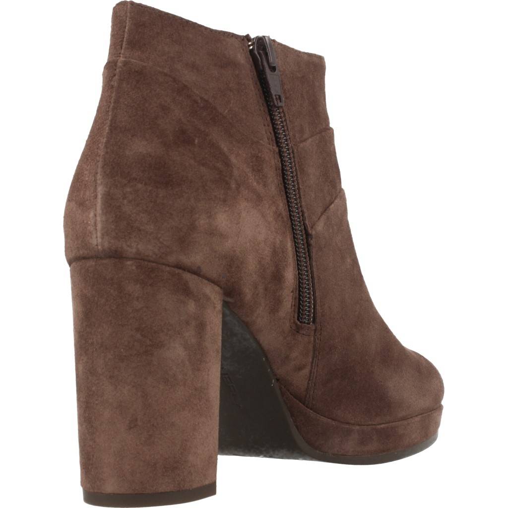 STONEFLY GIPSY en color MARRON (3)